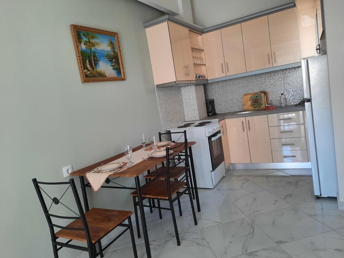 Kalamata Cosy Apartment 2 ภายนอก รูปภาพ